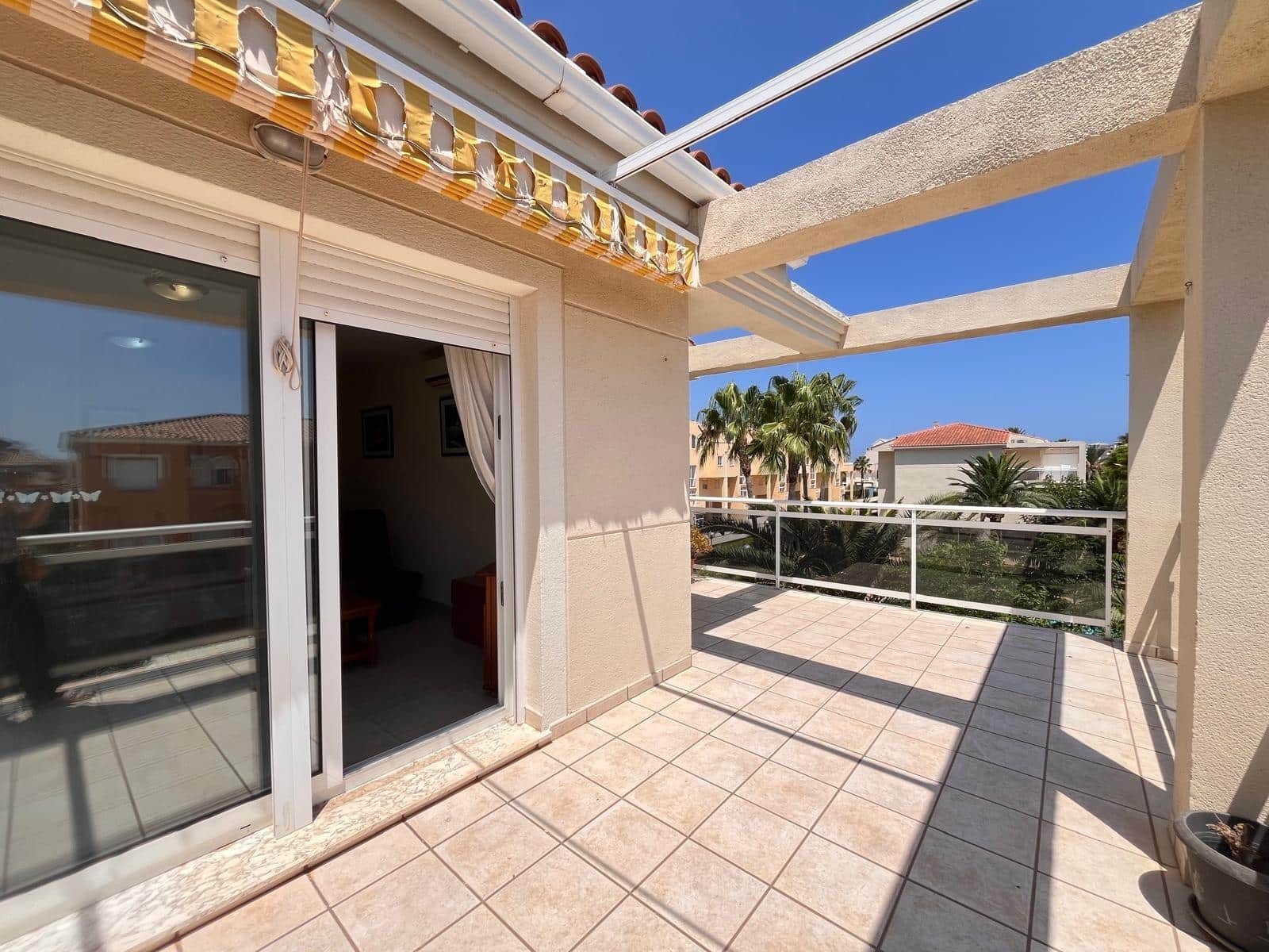 3 soveværelse Penthouse til salg i Denia med swimmingpool - € 340.000 (Ref: 9986944)