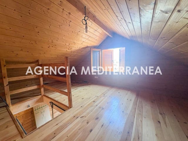 3 bedroom Finca/Country House for sale in Casinos with garage - € 60,000 (Ref: 9990790)