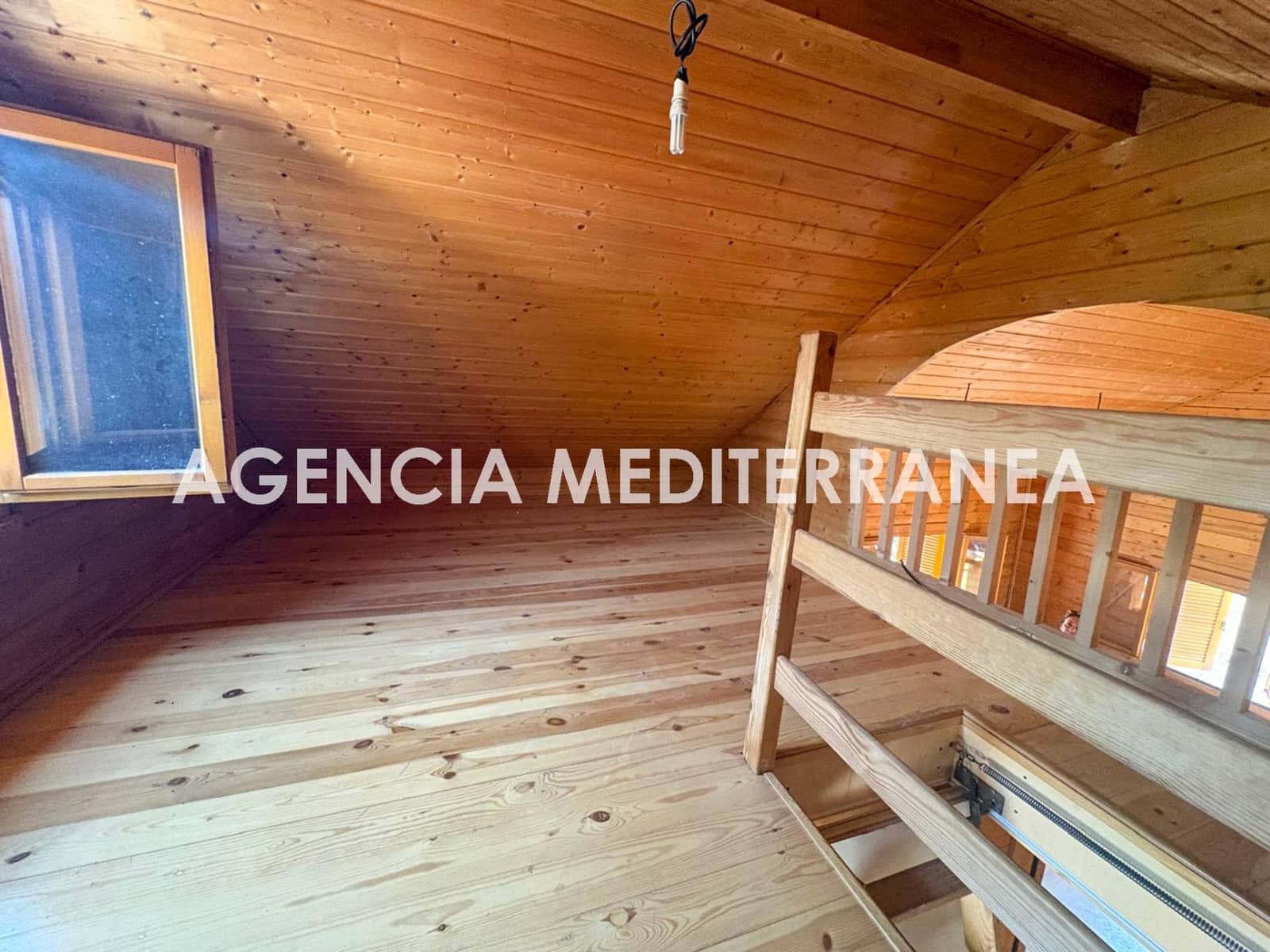 3 bedroom Finca/Country House for sale in Casinos with garage - € 60,000 (Ref: 9990790)