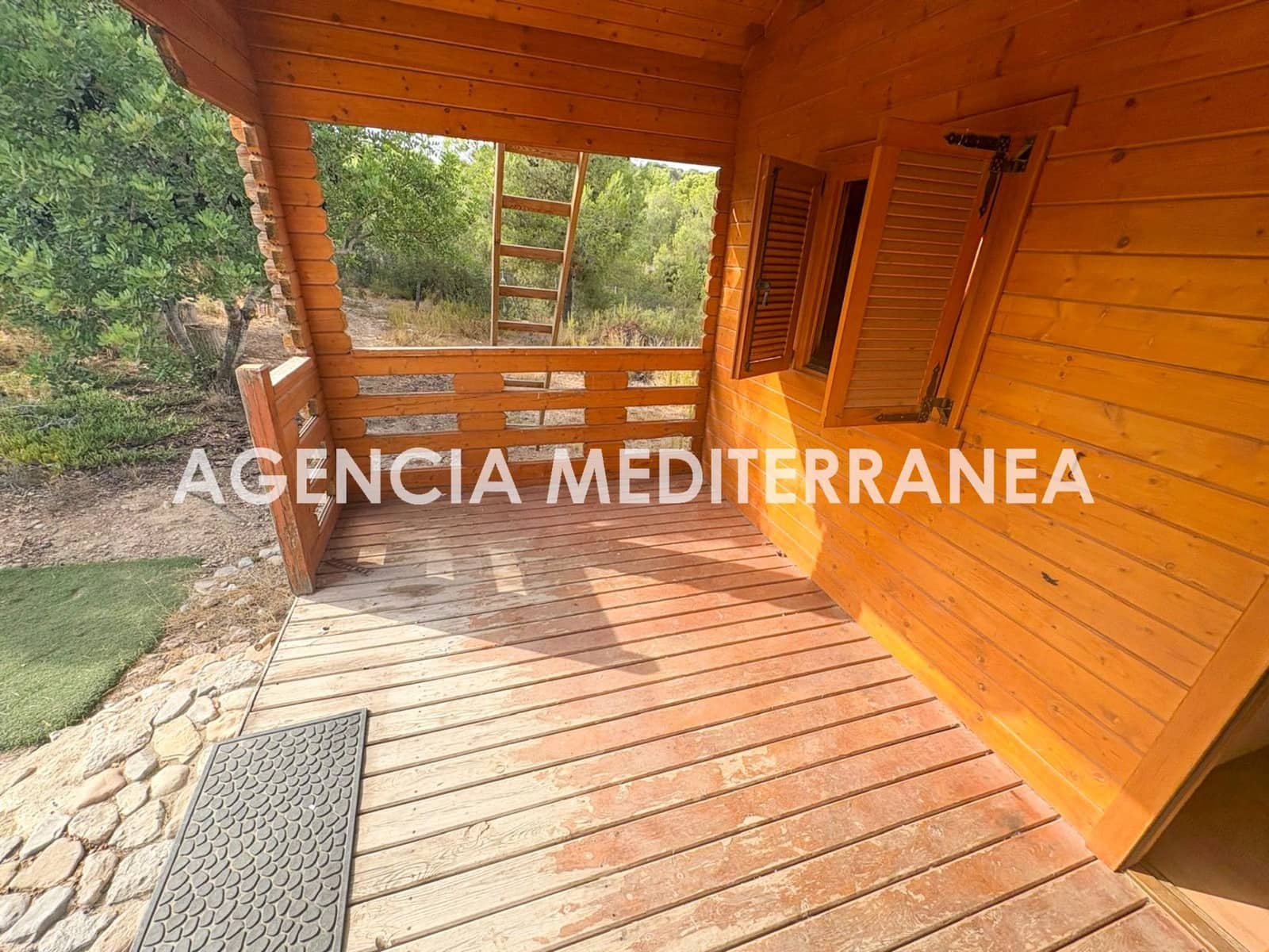 3 bedroom Finca/Country House for sale in Casinos with garage - € 60,000 (Ref: 9990790)