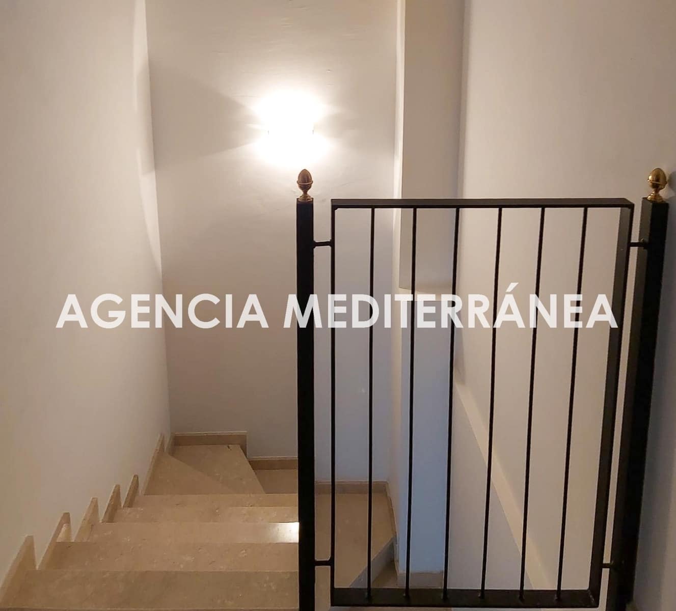 3 bedroom Penthouse for rent in Burjassot with garage - € 1,300 (Ref: 9990791)
