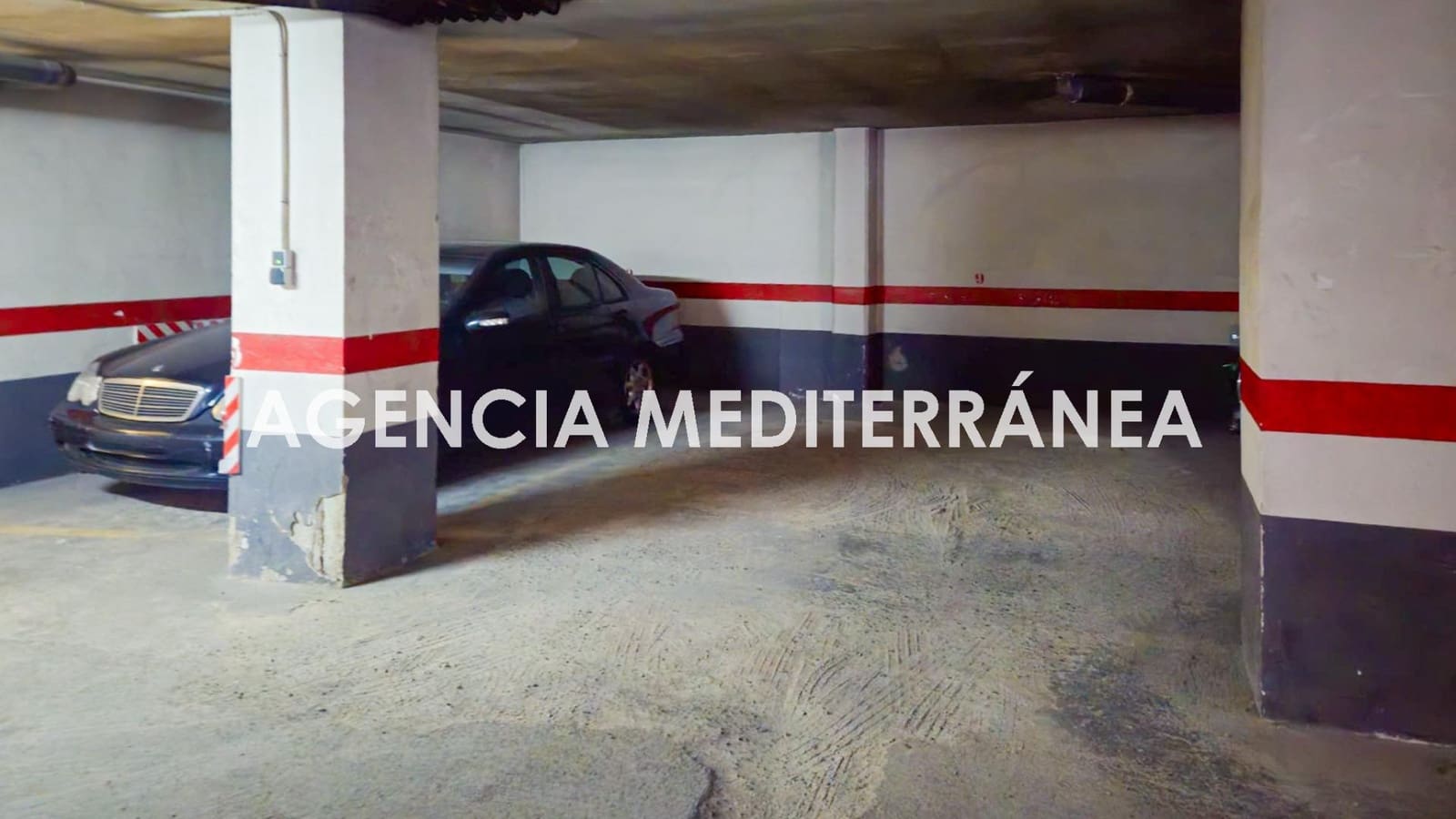 3 bedroom Penthouse for rent in Burjassot with garage - € 1,300 (Ref: 9990791)