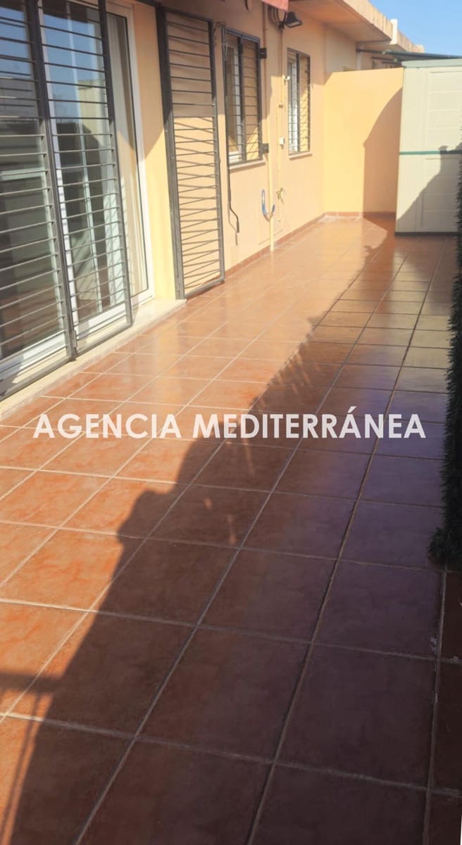 3 sypialnia Penthouse do wynajęcia w Burjassot z garażem - 1 300 € (Ref: 9990791)