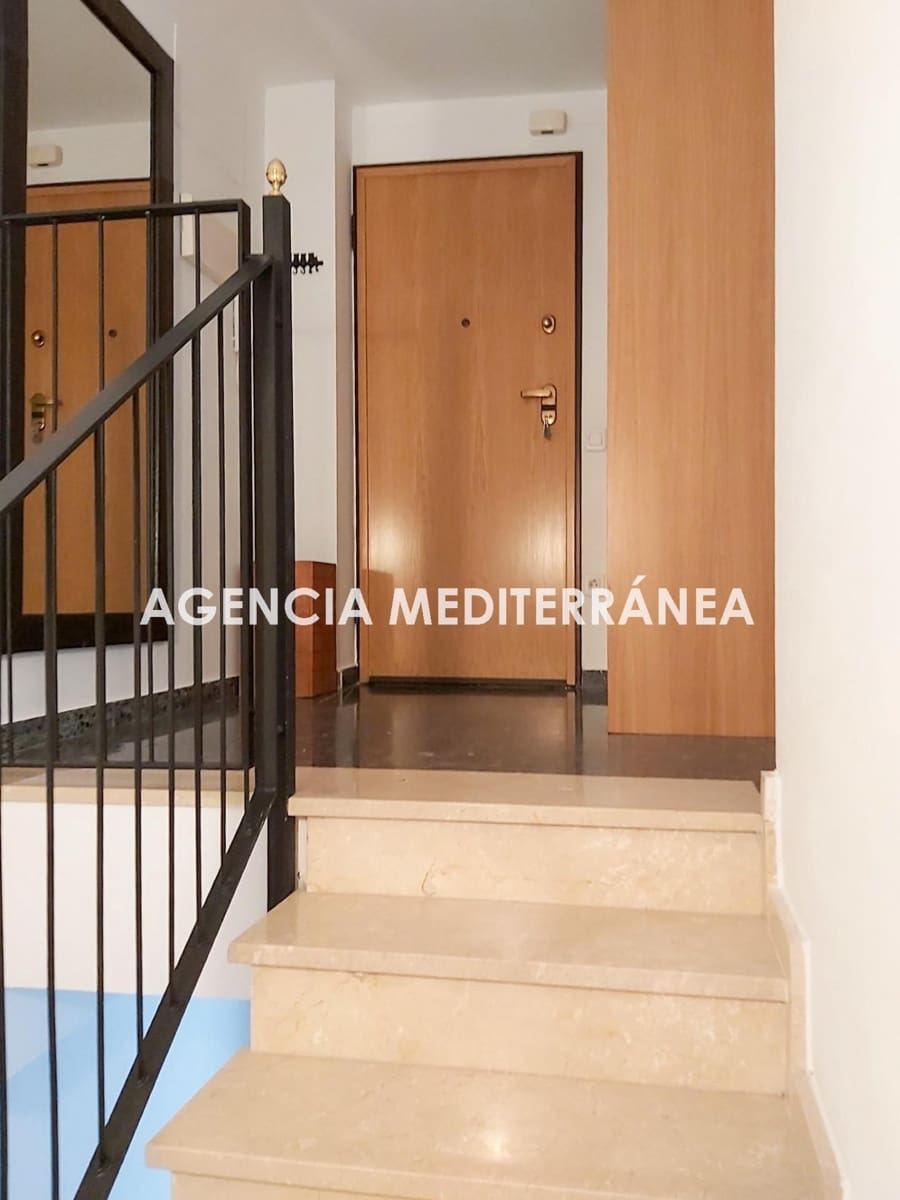 3 sypialnia Penthouse do wynajęcia w Burjassot z garażem - 1 300 € (Ref: 9990791)