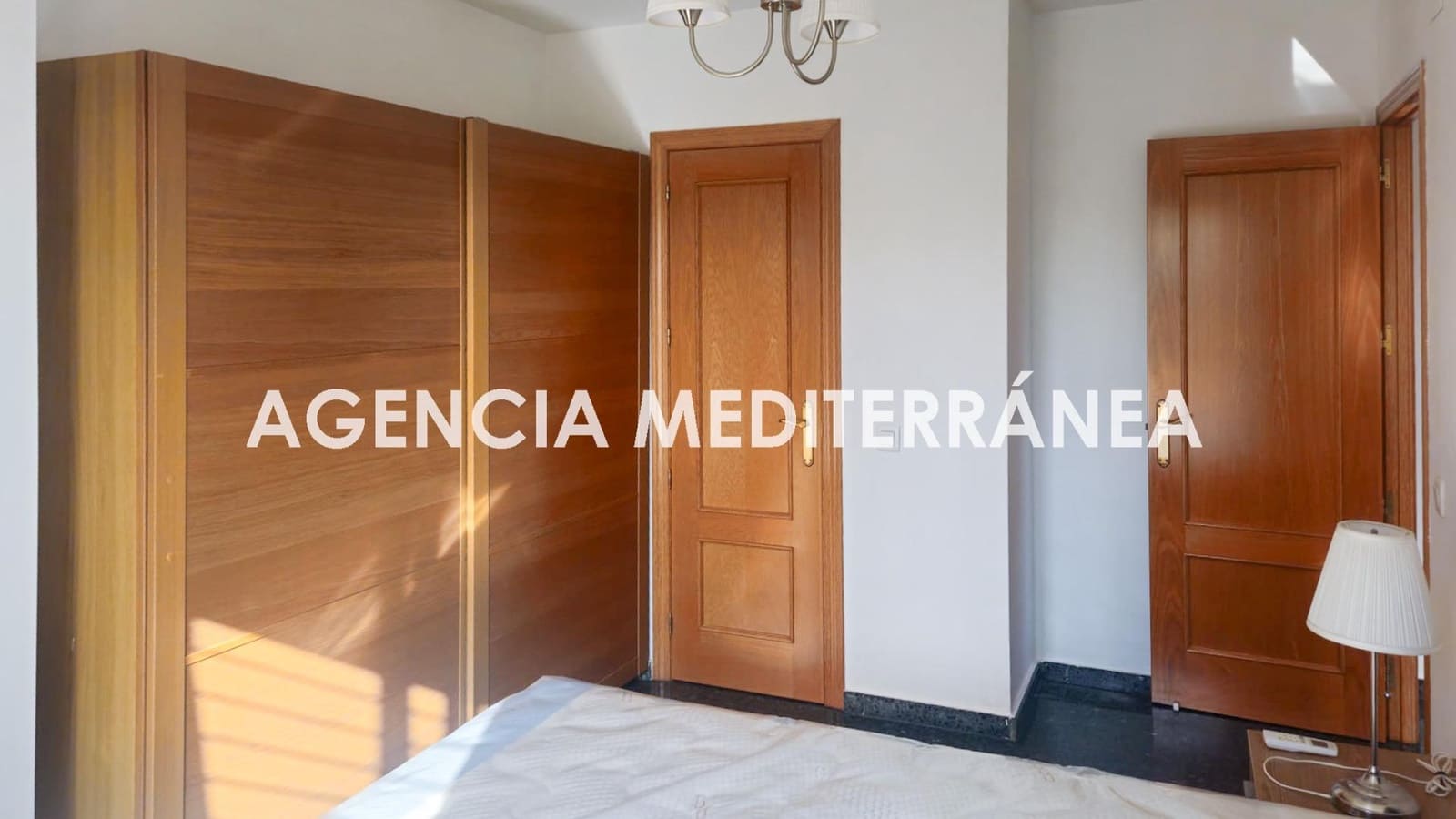 3 sypialnia Penthouse do wynajęcia w Burjassot z garażem - 1 300 € (Ref: 9990791)