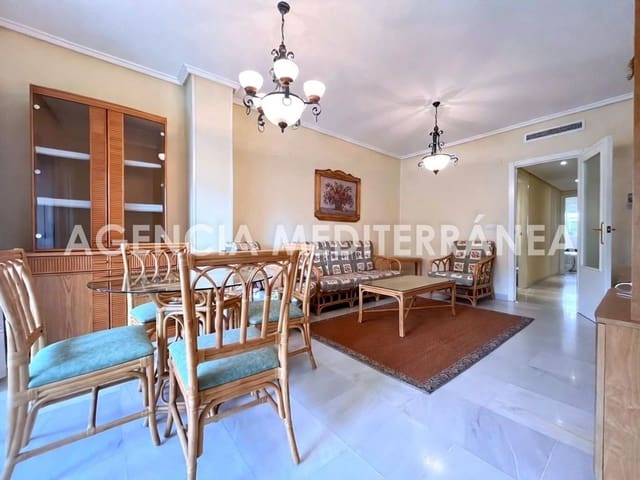 Apartamento de 2 habitaciones en Centro Urbano, Dénia en venta - 415.000 € (Ref: 9999671)