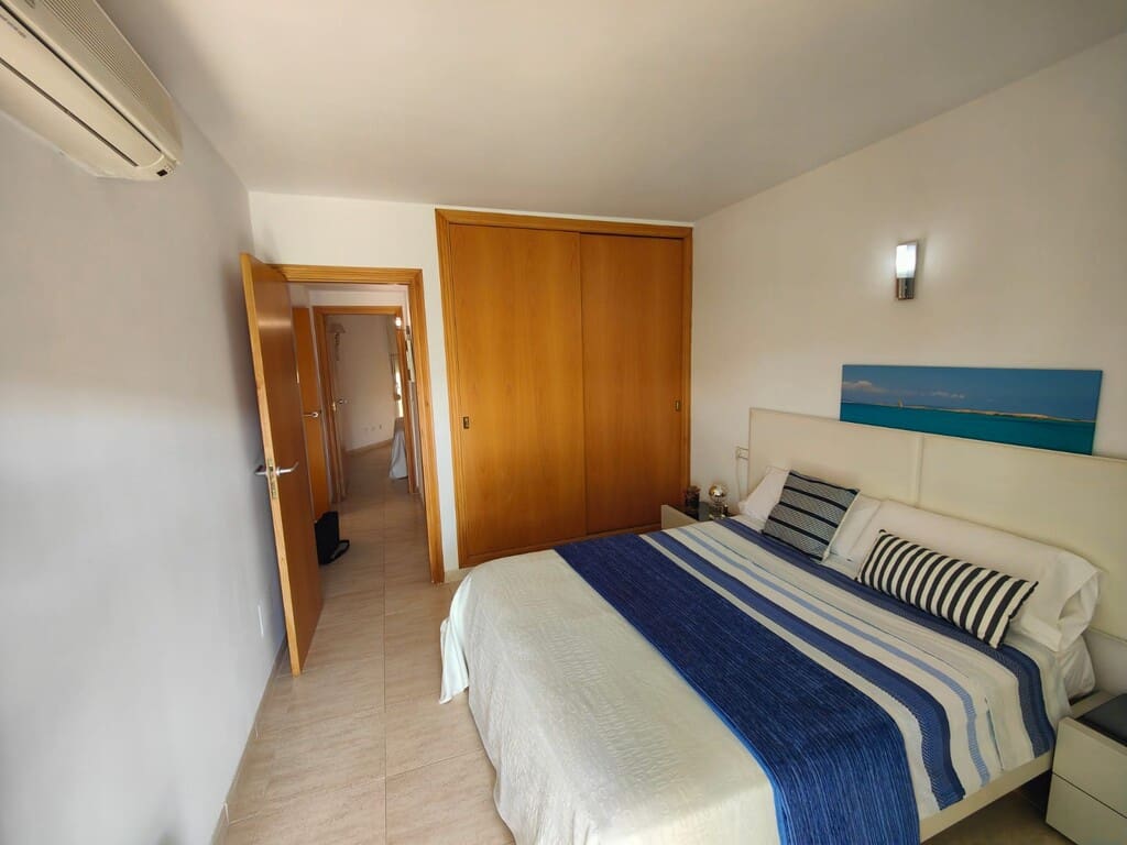 4 bedroom Penthouse for rent in Colonia de Sant Jordi with garage - € 1,800 (Ref: 10031618)