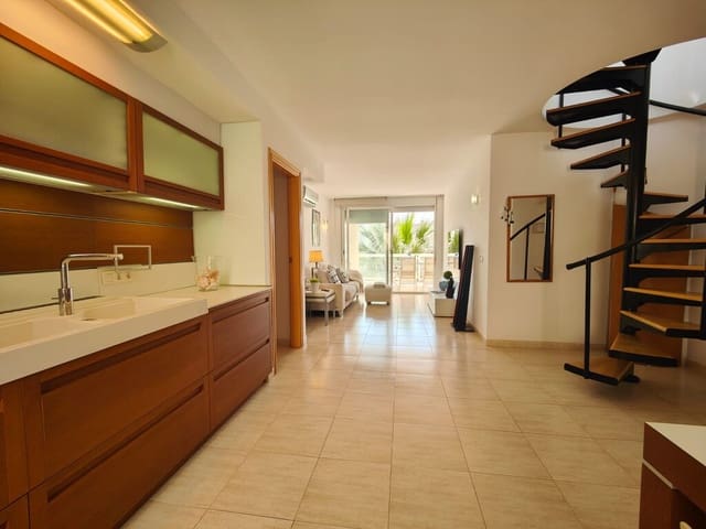 4 bedroom Penthouse for rent in Colonia de Sant Jordi, Ses Salines with garage - € 1,800 (Ref: 10031618)