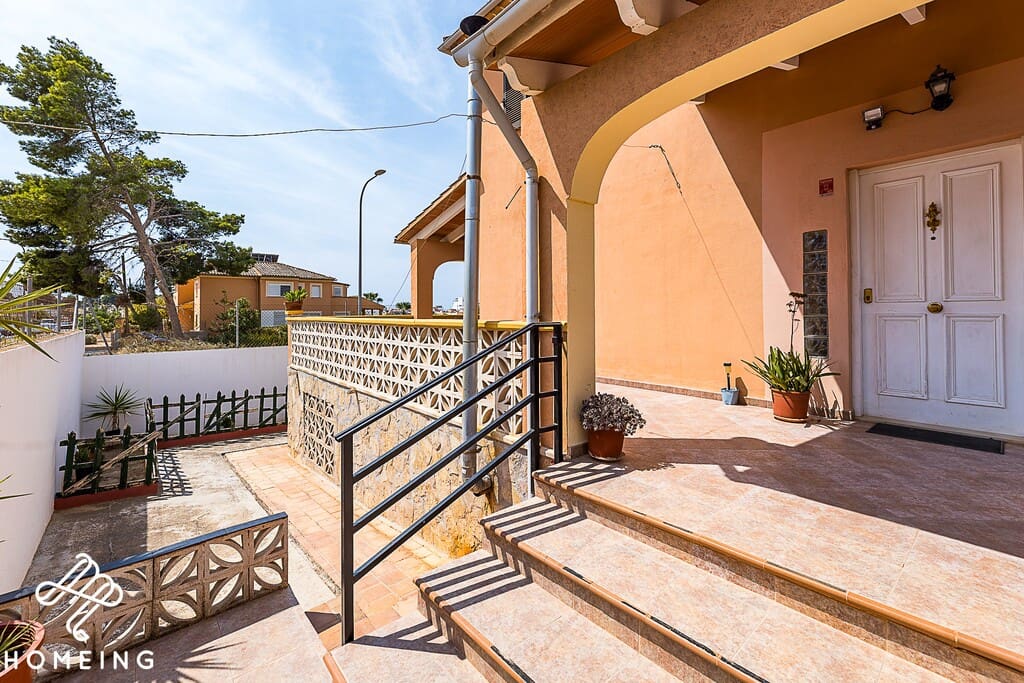 5 soverom Villa til salgs i Playa de Palma med svømmebasseng garasje - € 810 000 (Ref: 10058552)