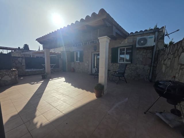 3 slaapkamer Halfvrijstaande villa te huur in Biniagual, Binissalem met garage - € 1.900 (Ref: 10063929)
