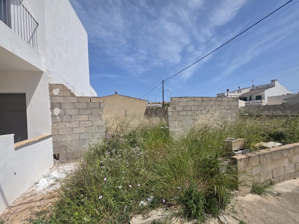 Terreno para Construção para venda em Llucmajor - 240 000 € (Ref: 9968462)