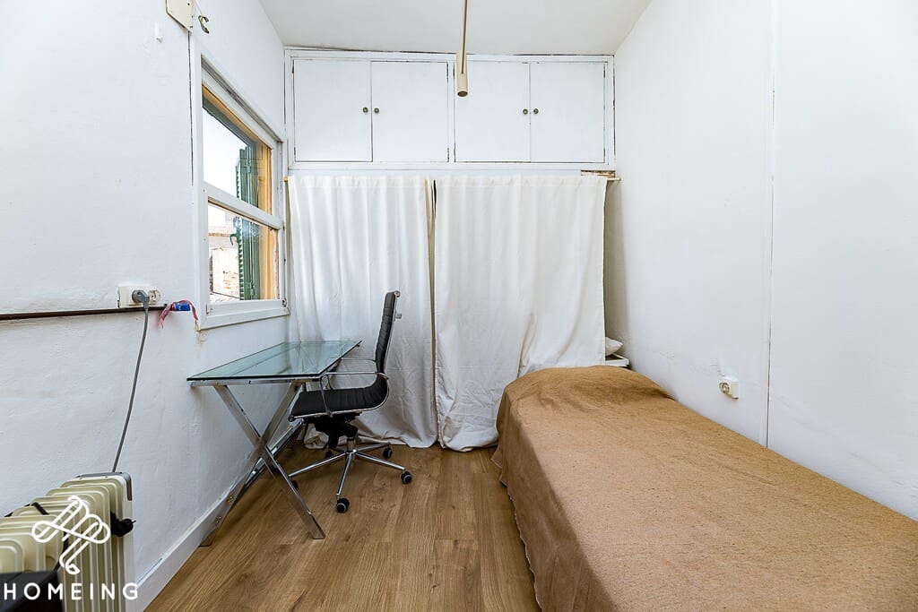5 bedroom Townhouse for sale in Genova with garage - € 849,000 (Ref: 9968463)