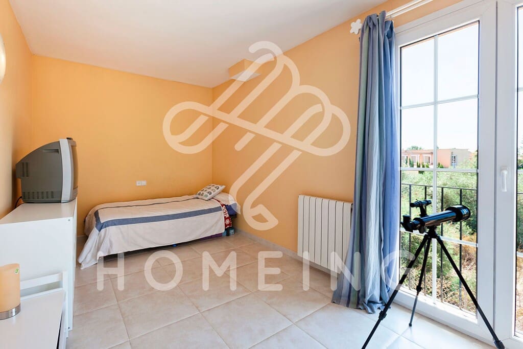 Chalet de 3 habitaciones en Tolleric en venta con piscina - 1.200.000 € (Ref: 9968465)