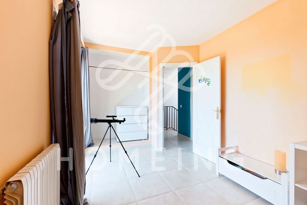 Chalet de 3 habitaciones en Tolleric en venta con piscina - 1.200.000 € (Ref: 9968465)