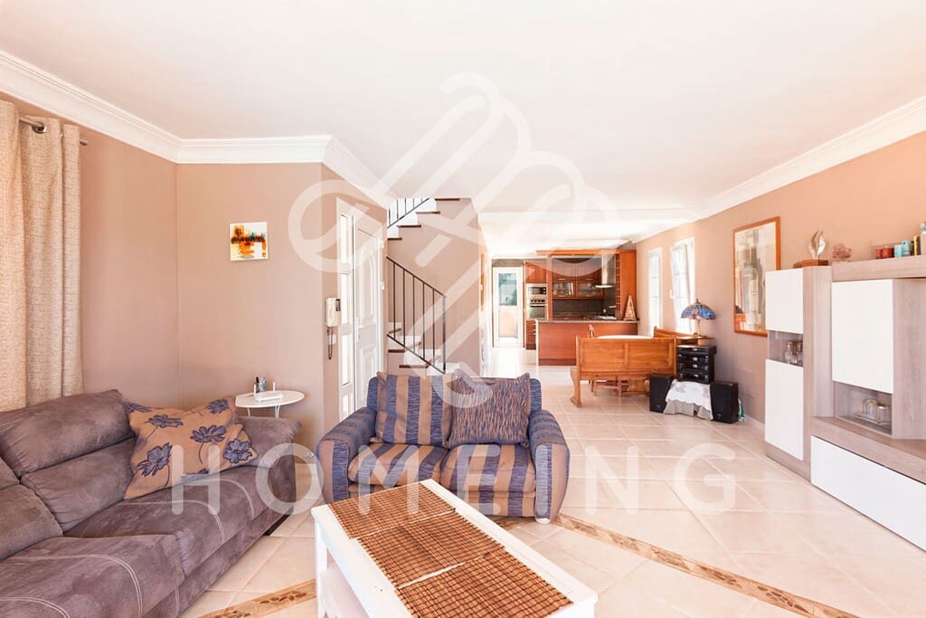 Chalet de 3 habitaciones en Tolleric en venta con piscina - 1.200.000 € (Ref: 9968465)