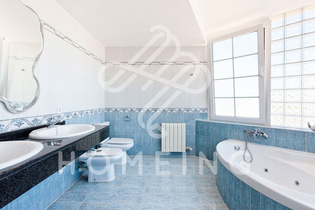 Chalet de 3 habitaciones en Tolleric en venta con piscina - 1.200.000 € (Ref: 9968465)