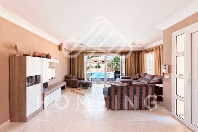 Chalet de 3 habitaciones en Tolleric, Llucmajor en venta con piscina - 1.200.000 € (Ref: 9968465)