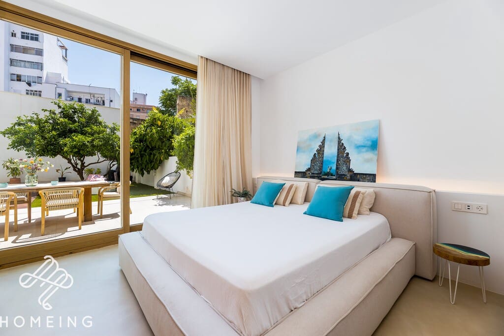 2 sovrum Lägenhet till salu i Palma de Mallorca med pool - 1 400 000 € (Ref: 9996753)