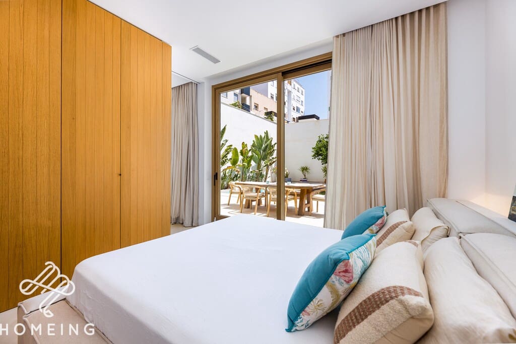 2 sovrum Lägenhet till salu i Palma de Mallorca med pool - 1 400 000 € (Ref: 9996753)