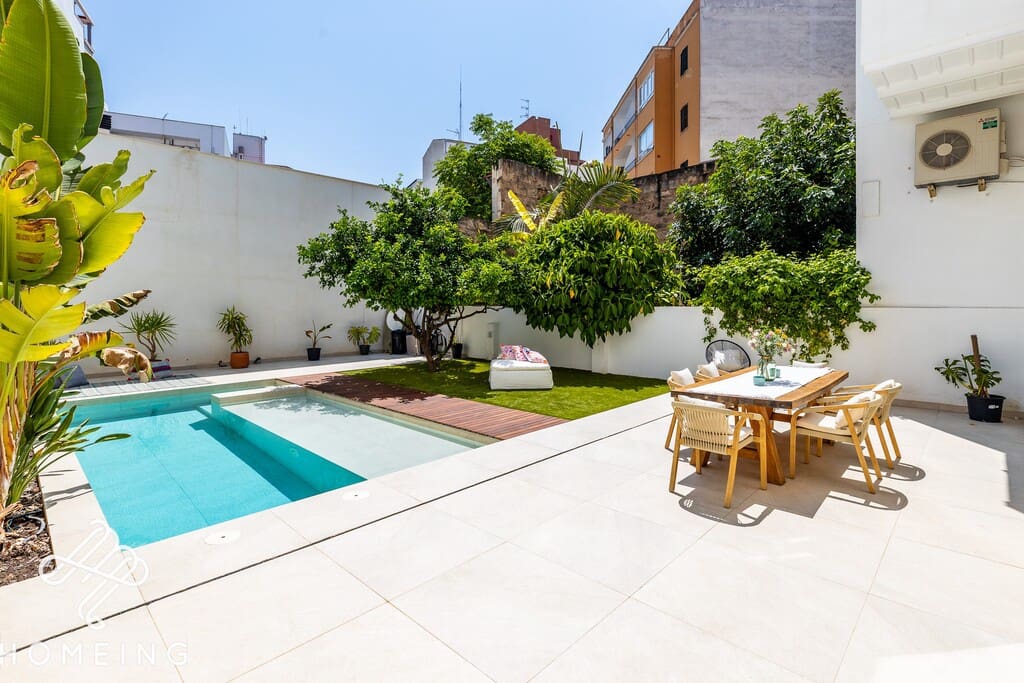 2 sovrum Lägenhet till salu i Palma de Mallorca med pool - 1 400 000 € (Ref: 9996753)