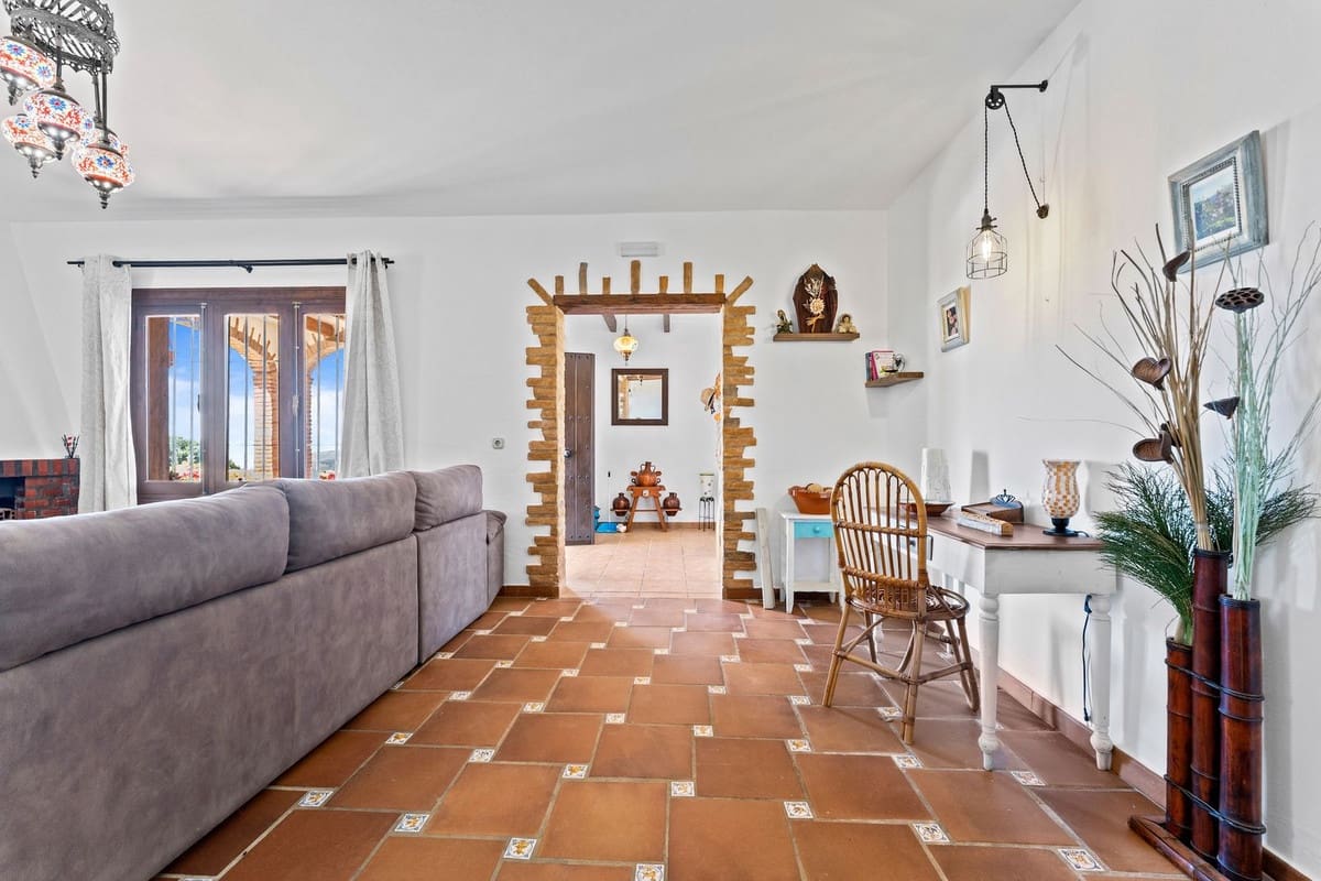 4 soveværelse Villa til salg i Mijas med swimmingpool garage - € 725.000 (Ref: 10112299)