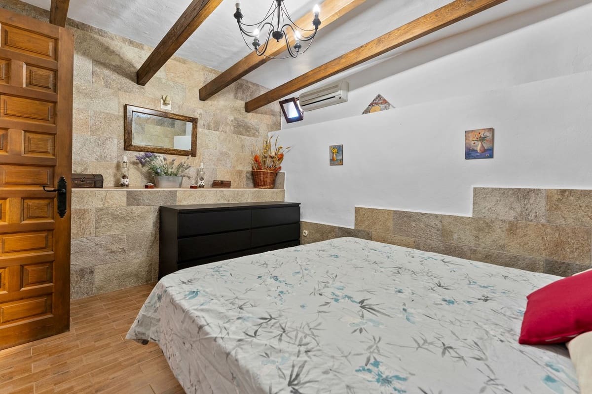 4 soveværelse Villa til salg i Mijas med swimmingpool garage - € 725.000 (Ref: 10112299)