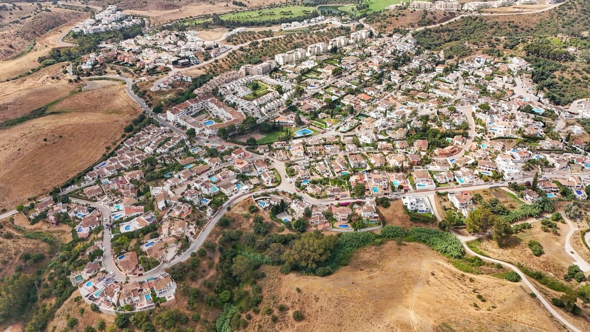 Building Plot for sale in Cerro del Aguila - € 285,000 (Ref: 10112300)