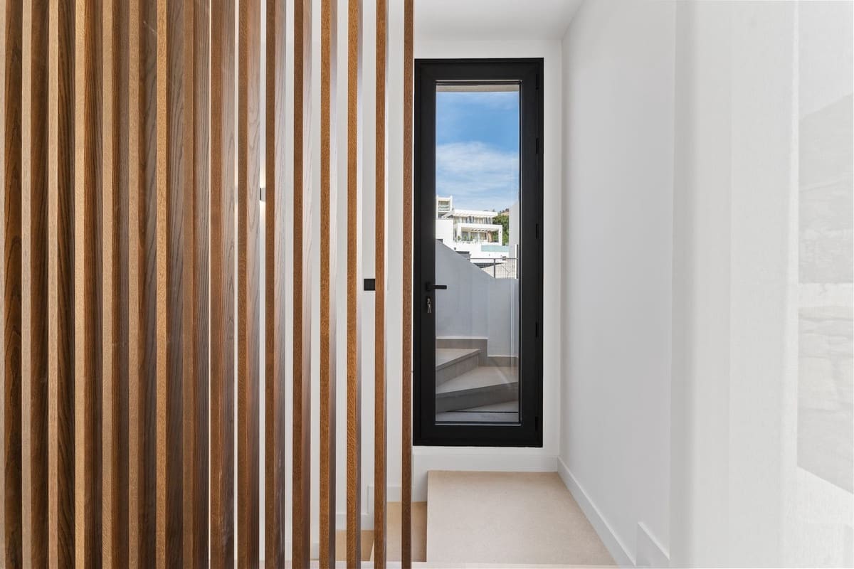 4 slaapkamer Villa te koop in Fuengirola met zwembad garage - € 1.945.000 (Ref: 10112301)
