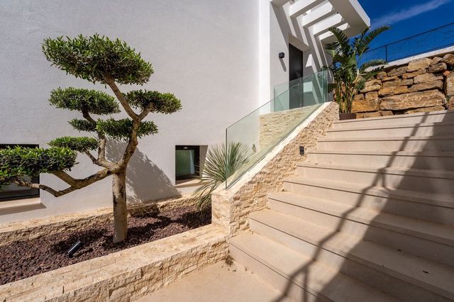 4 slaapkamer Villa te koop in El Higuerón, Fuengirola met zwembad garage - € 1.945.000 (Ref: 10112301)