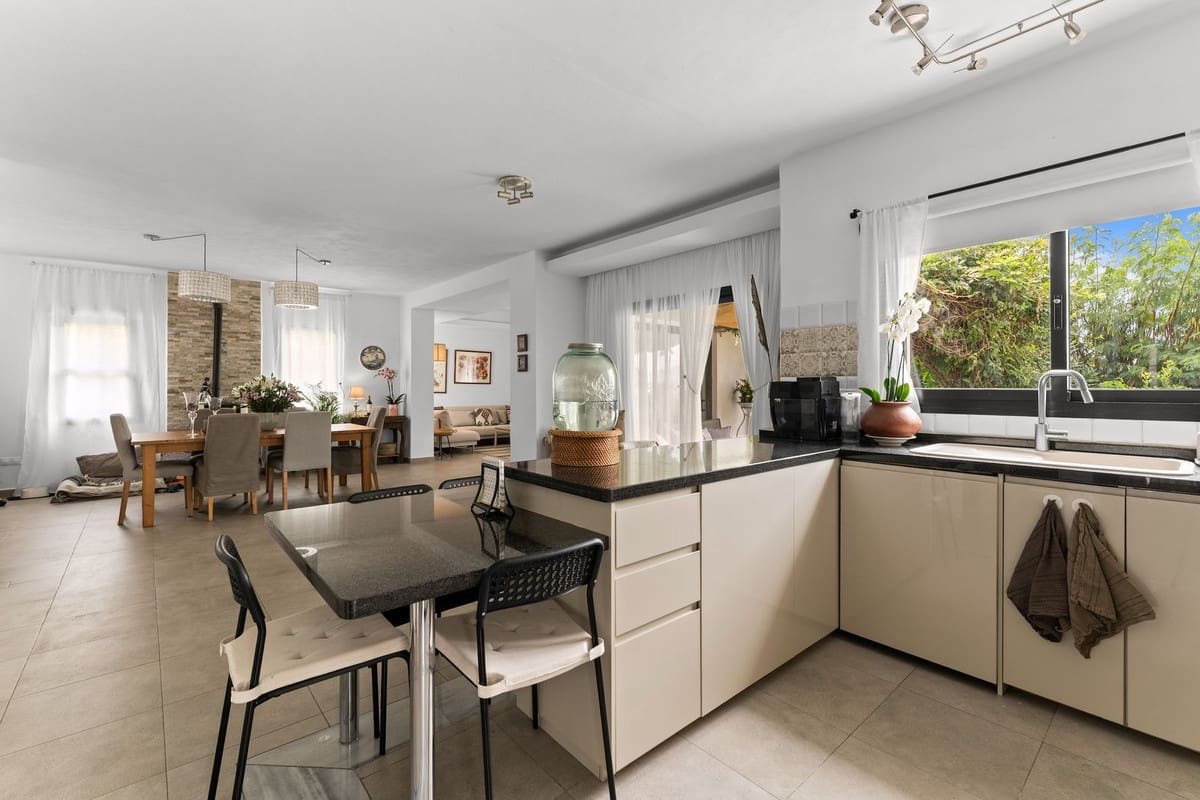 4 camera da letto Villa in vendita in Valtocado con piscina garage - 875.000 € (Rif: 10112306)