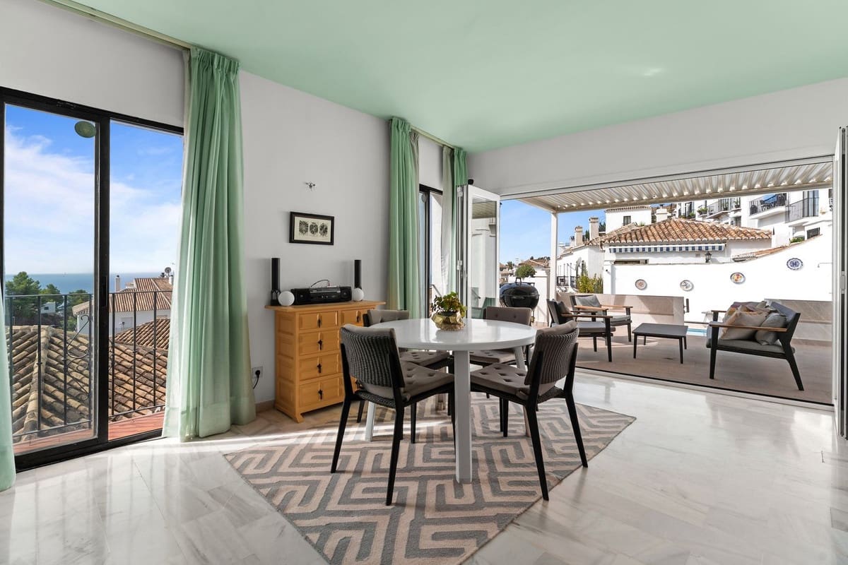 4 soveværelse Byhus til salg i Mijas med swimmingpool garage - € 875.000 (Ref: 10112307)