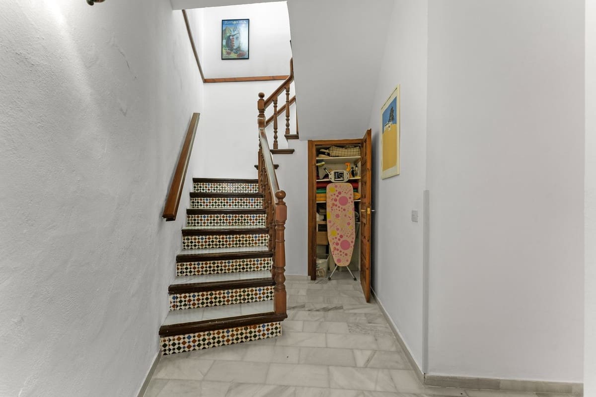 4 soveværelse Byhus til salg i Mijas med swimmingpool garage - € 875.000 (Ref: 10112307)