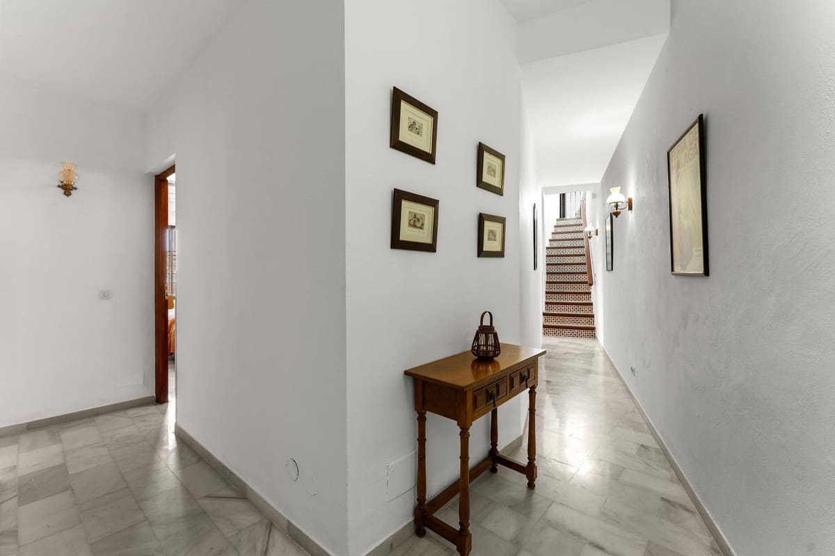 4 soveværelse Byhus til salg i Mijas med swimmingpool garage - € 875.000 (Ref: 10112307)