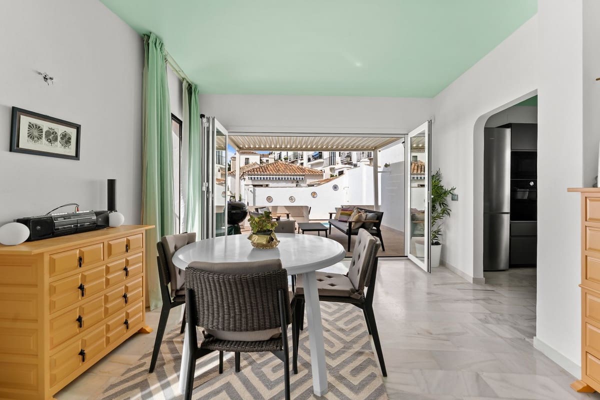 4 soveværelse Byhus til salg i Mijas med swimmingpool garage - € 875.000 (Ref: 10112307)