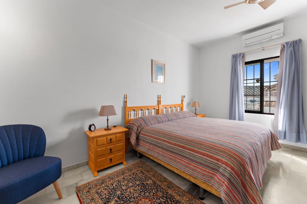 4 soveværelse Byhus til salg i Mijas med swimmingpool garage - € 875.000 (Ref: 10112307)