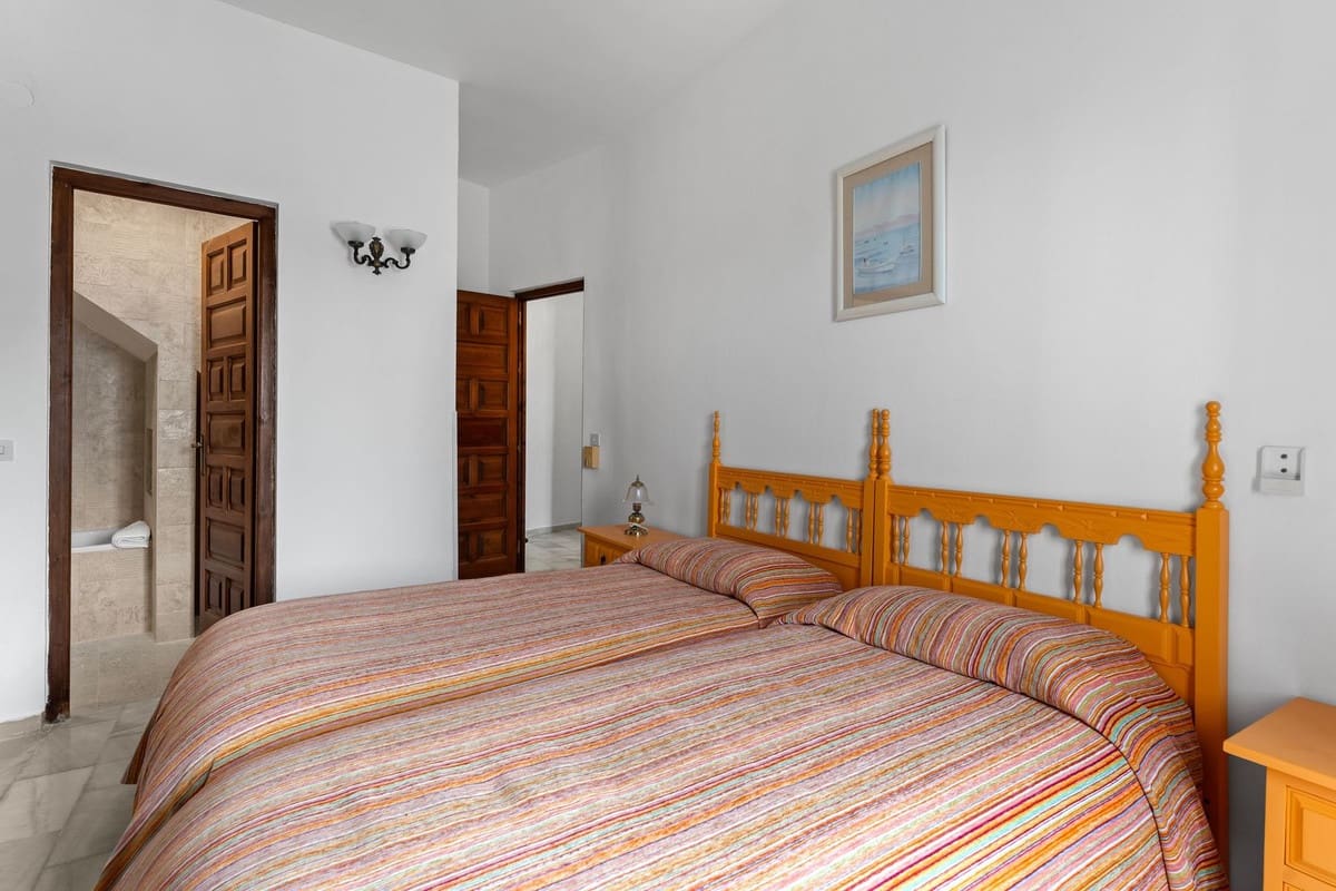 4 soveværelse Byhus til salg i Mijas med swimmingpool garage - € 875.000 (Ref: 10112307)