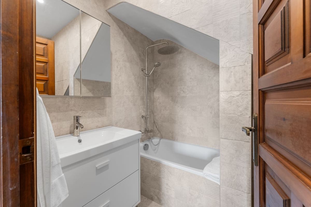 4 soveværelse Byhus til salg i Mijas med swimmingpool garage - € 875.000 (Ref: 10112307)