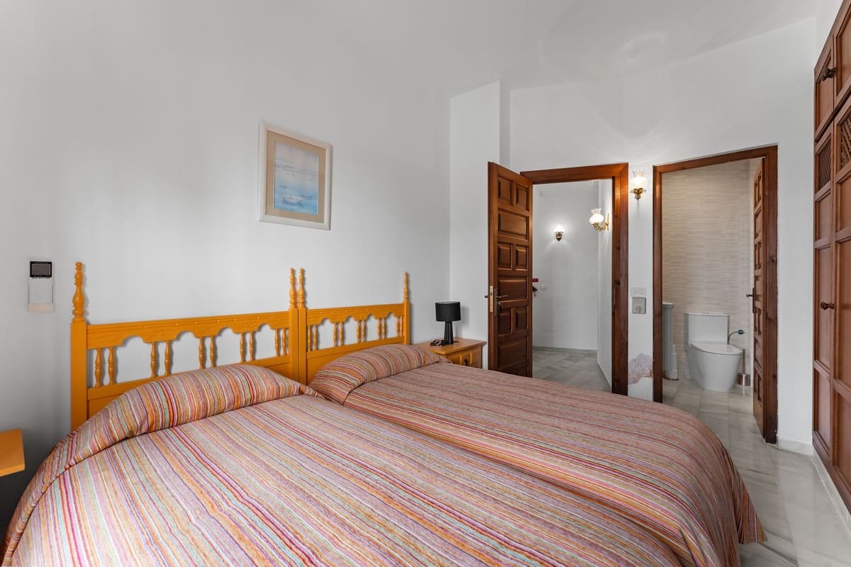 4 soveværelse Byhus til salg i Mijas med swimmingpool garage - € 875.000 (Ref: 10112307)