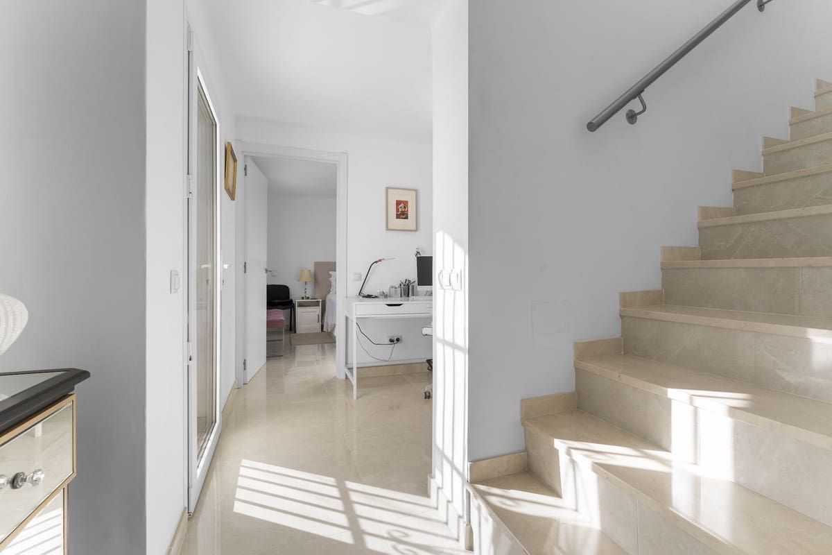 3 soveværelse Villa til salg i Mijas med swimmingpool garage - € 825.000 (Ref: 10112308)