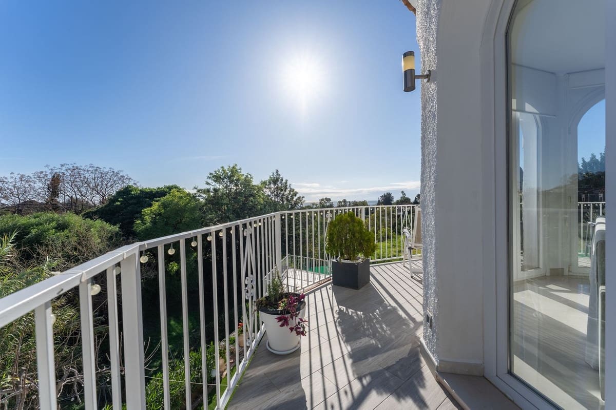3 soveværelse Villa til salg i Mijas med swimmingpool garage - € 825.000 (Ref: 10112308)