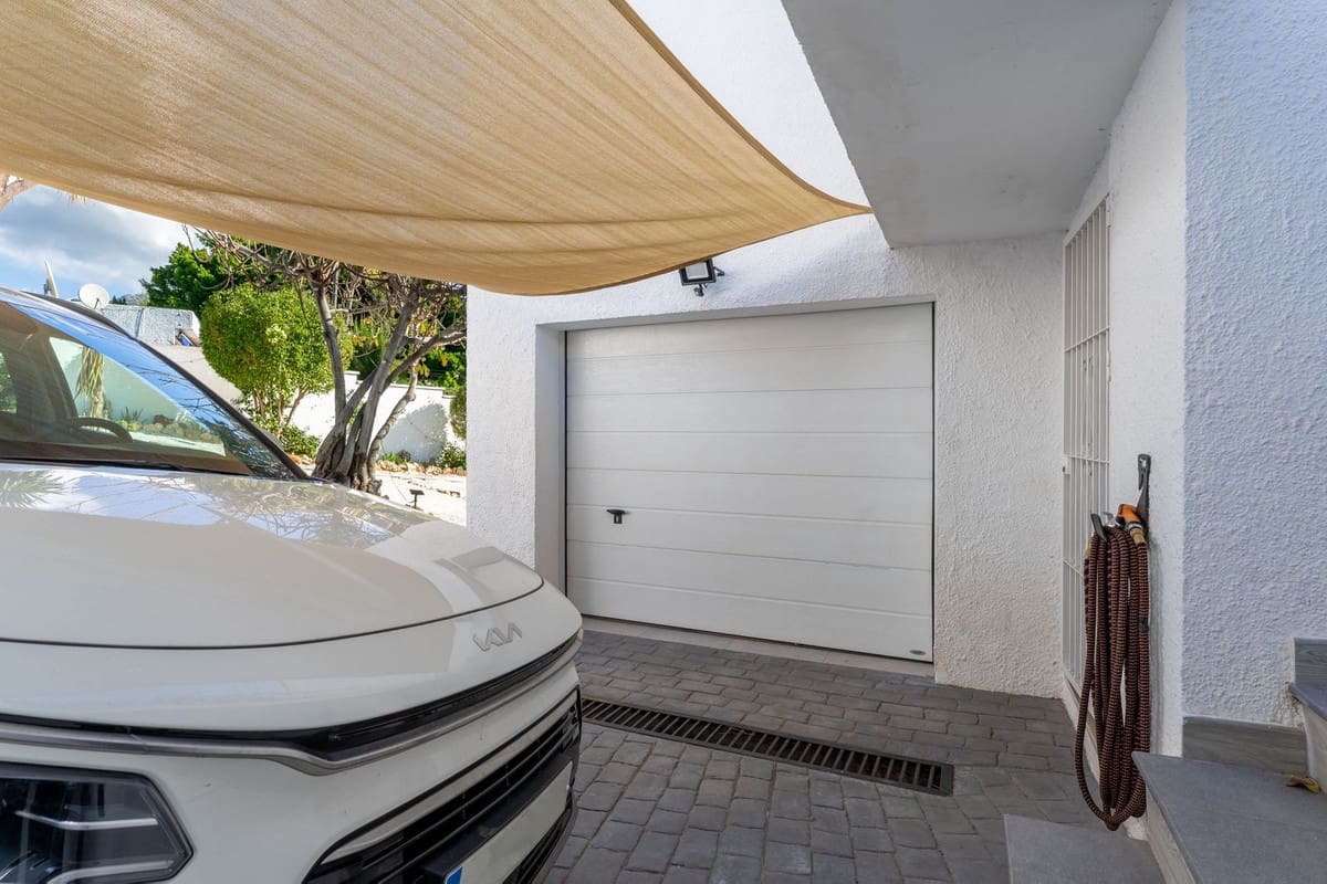 3 soveværelse Villa til salg i Mijas med swimmingpool garage - € 825.000 (Ref: 10112308)