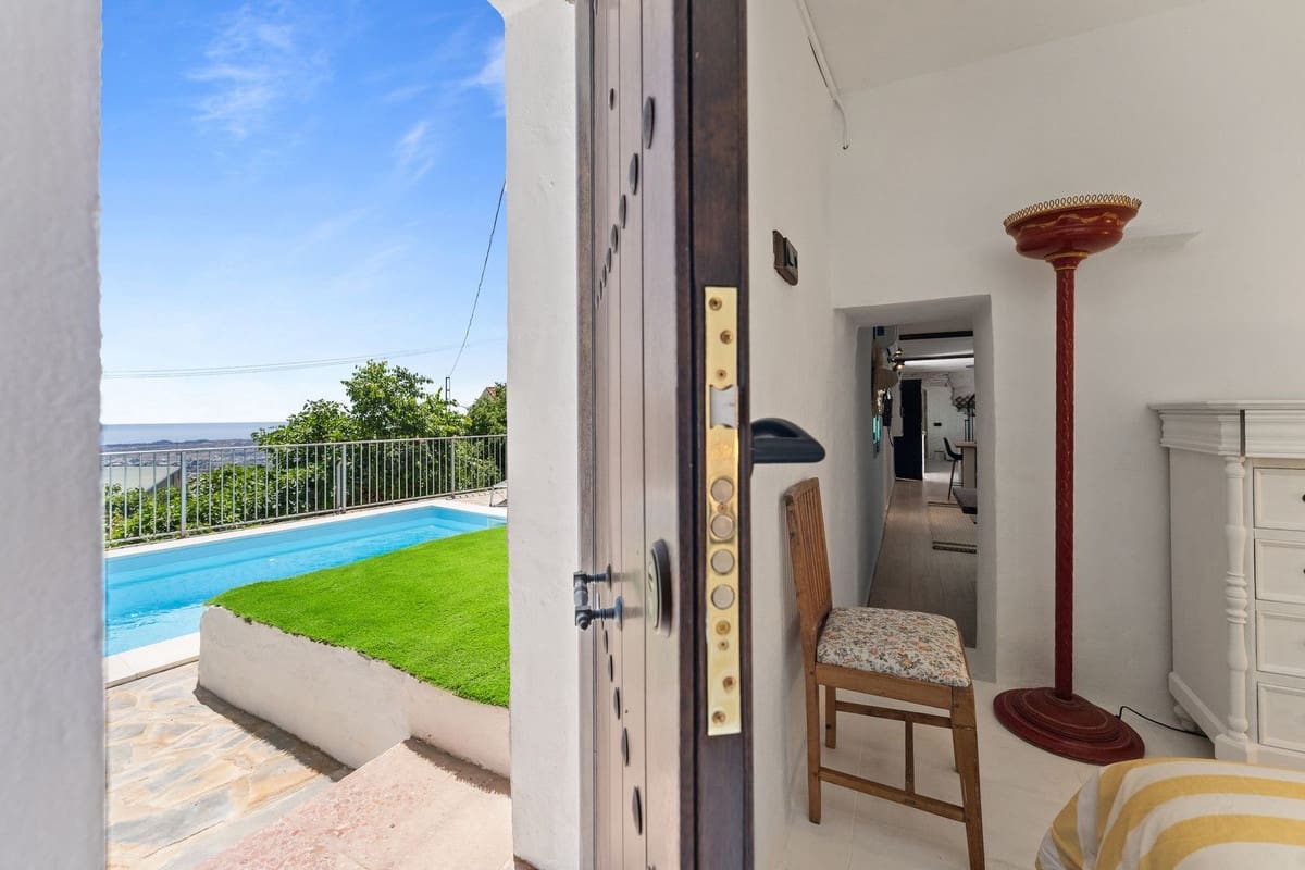 3 soveværelse Villa til salg i Mijas med swimmingpool garage - € 770.000 (Ref: 10112310)