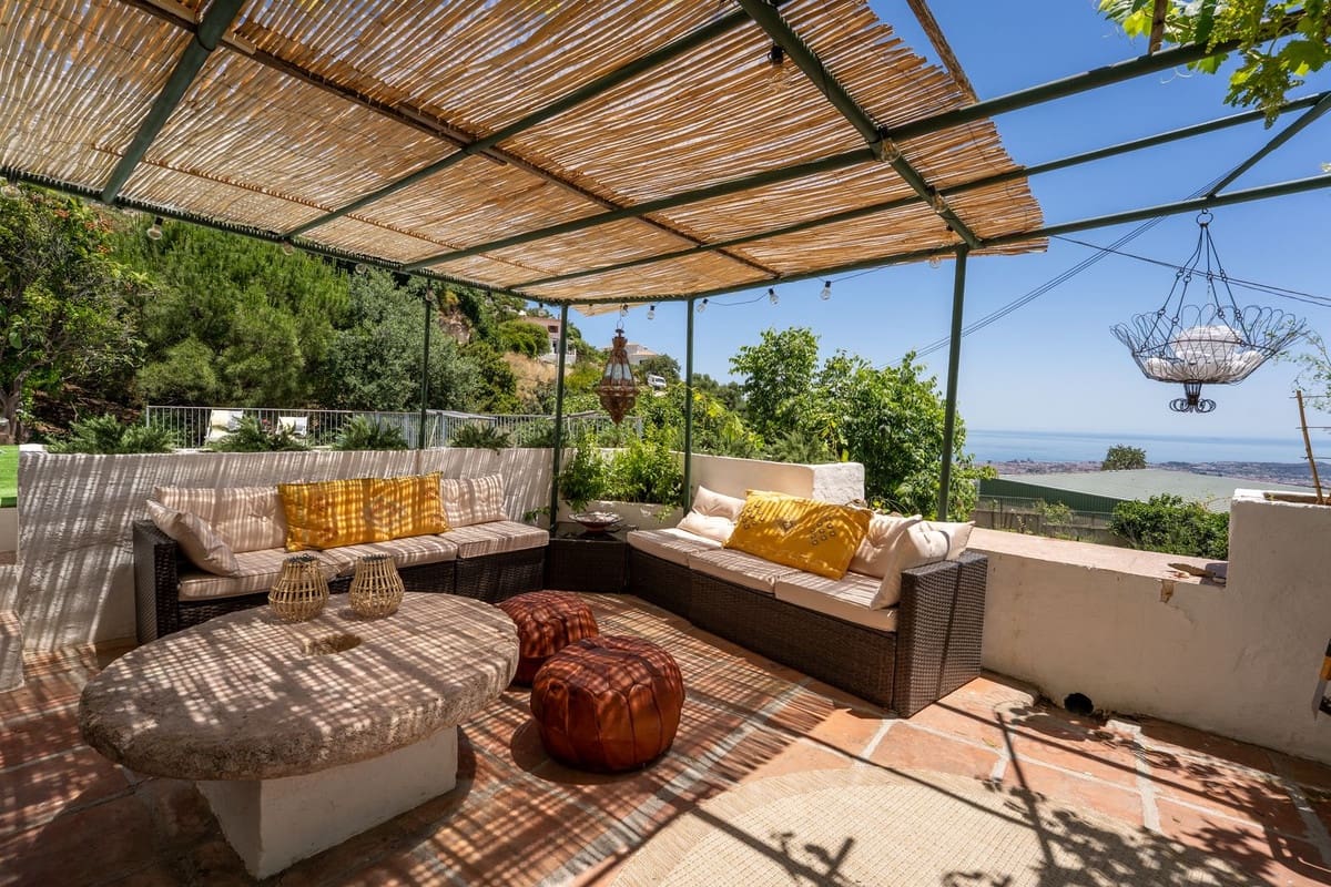 3 soveværelse Villa til salg i Mijas med swimmingpool garage - € 770.000 (Ref: 10112310)