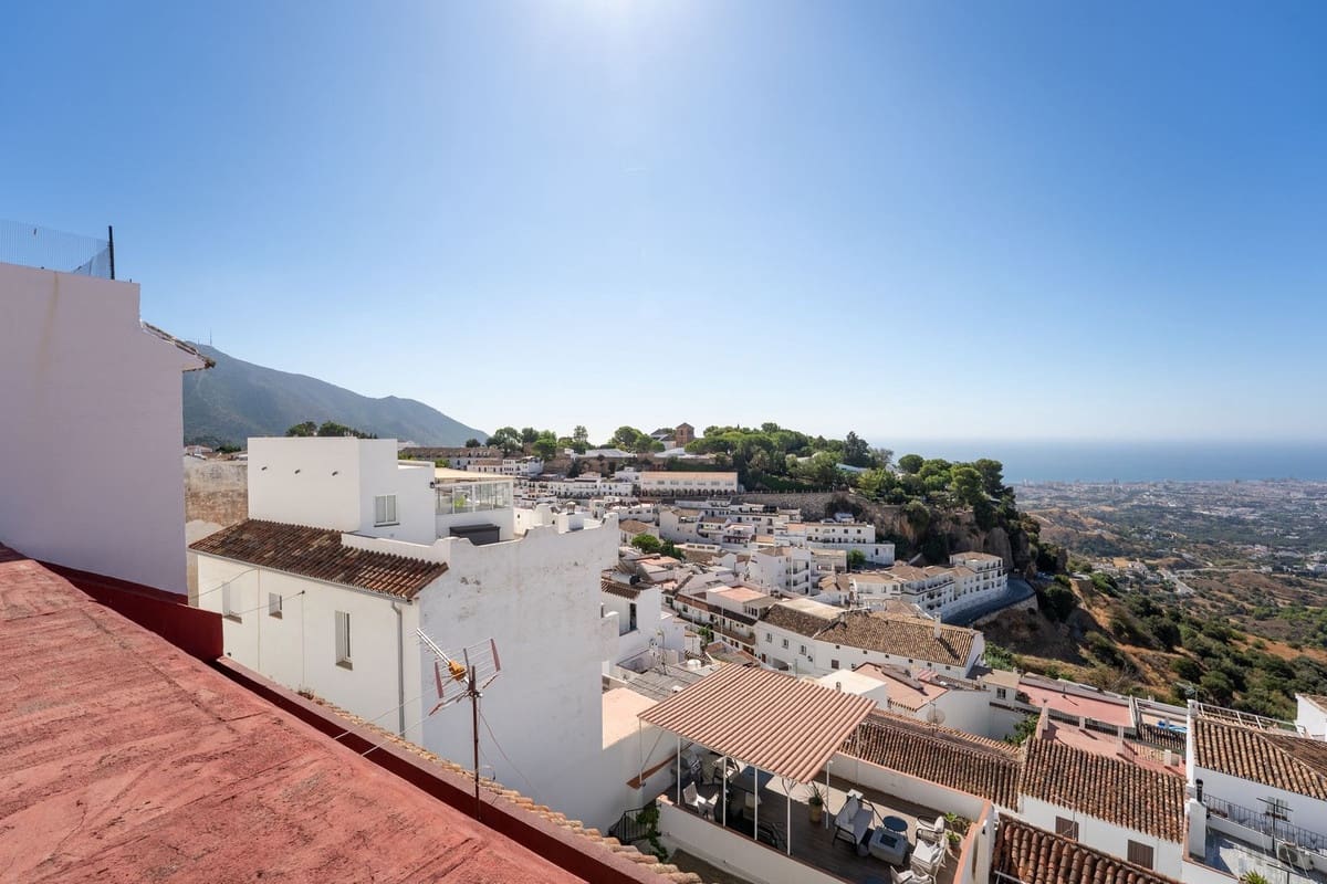 4 slaapkamer Huis te koop in Mijas - € 750.000 (Ref: 10112311)