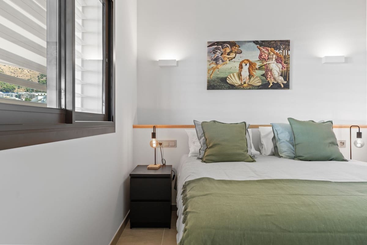 Apartamento de 2 habitaciones en Fuengirola en venta con piscina garaje - 660.000 € (Ref: 10112312)
