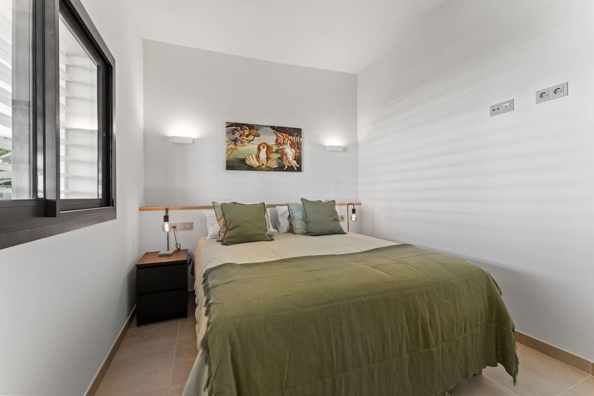 Apartamento de 2 habitaciones en Fuengirola en venta con piscina garaje - 660.000 € (Ref: 10112312)