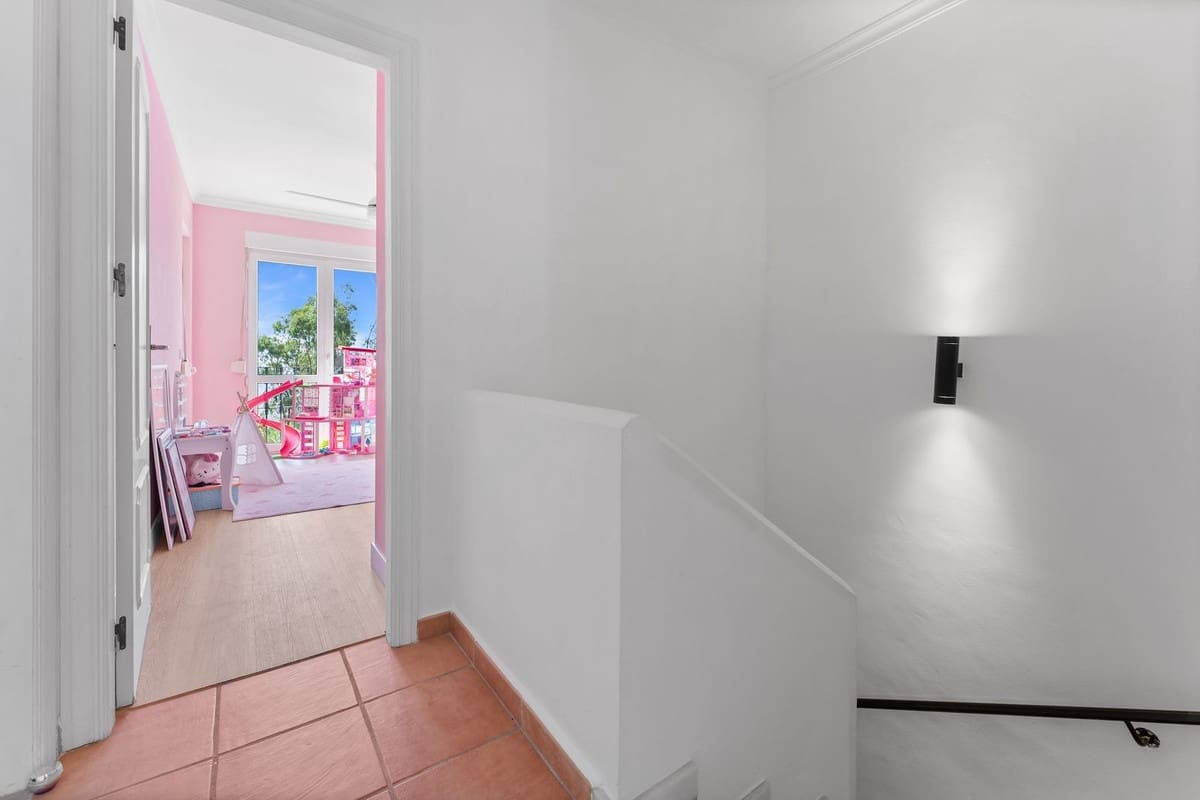 3 chambre Maison de Ville à vendre à Mijas avec piscine - 415 000 € (Ref: 10112317)