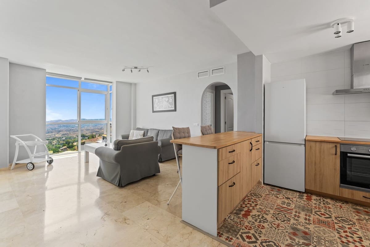 2 bedroom Apartment for sale in Mijas with garage - € 255,000 (Ref: 10112320)