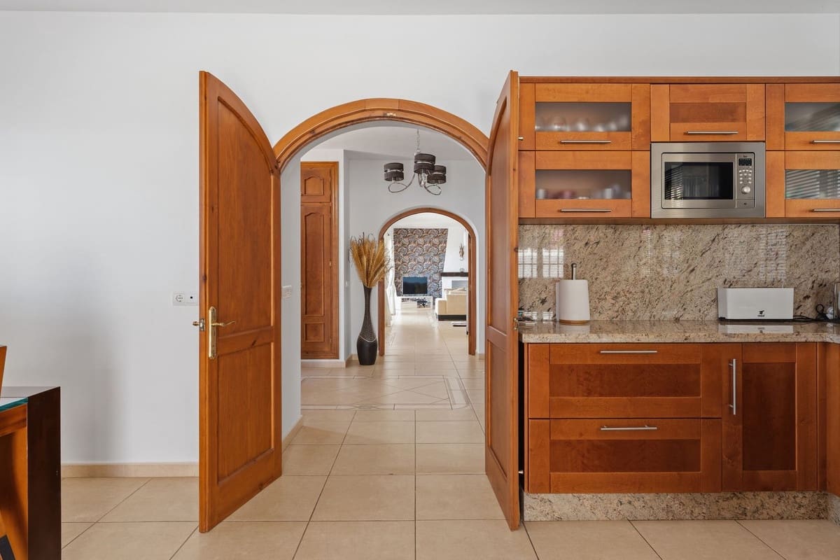 3 Zimmer Villa zu verkaufen in Mijas mit Pool Garage - 975.000 € (Ref: 10112326)