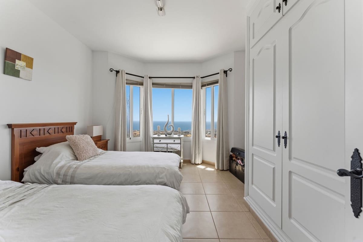 3 Zimmer Villa zu verkaufen in Mijas mit Pool Garage - 975.000 € (Ref: 10112326)